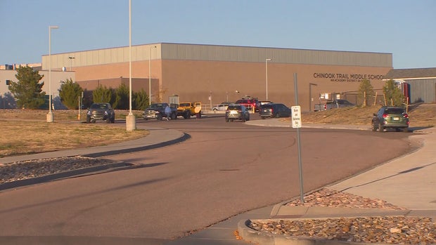 TAPED MASKS AT SCHOOL 5VO.transfer_frame_224