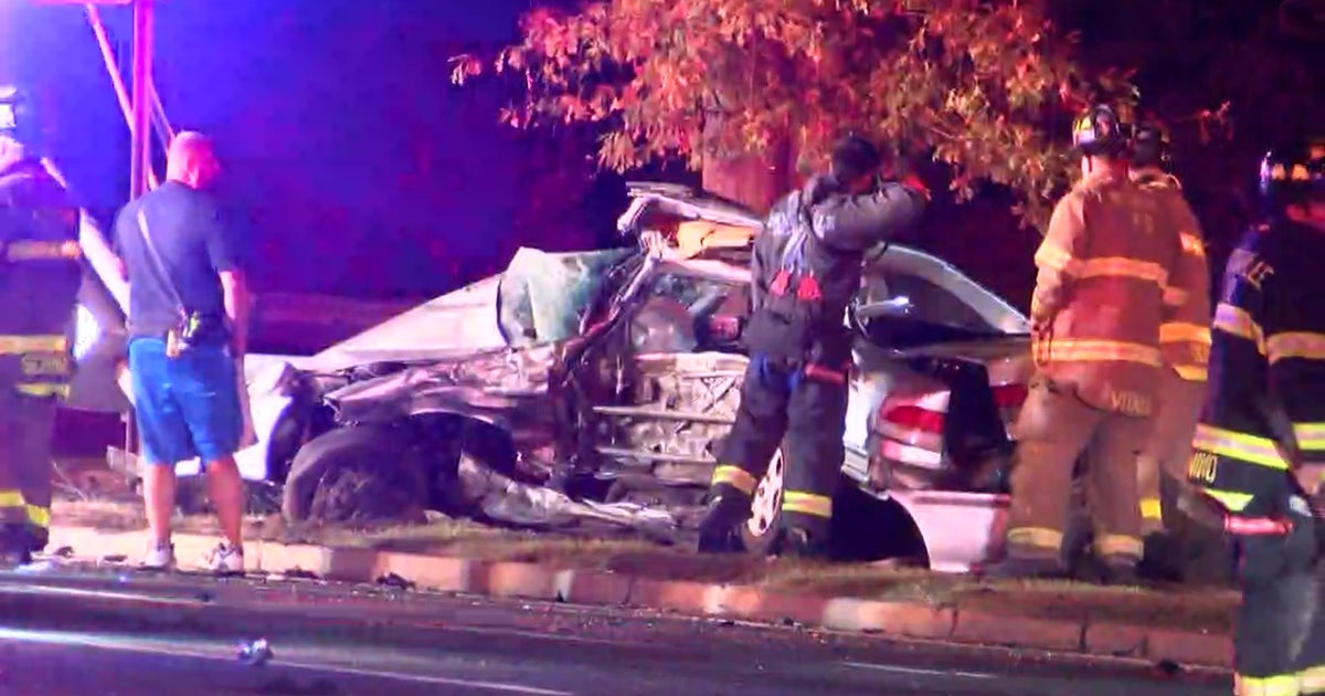 1 Dead, 2 Injured After Police Pursuit Ends In Crash In Holtsville