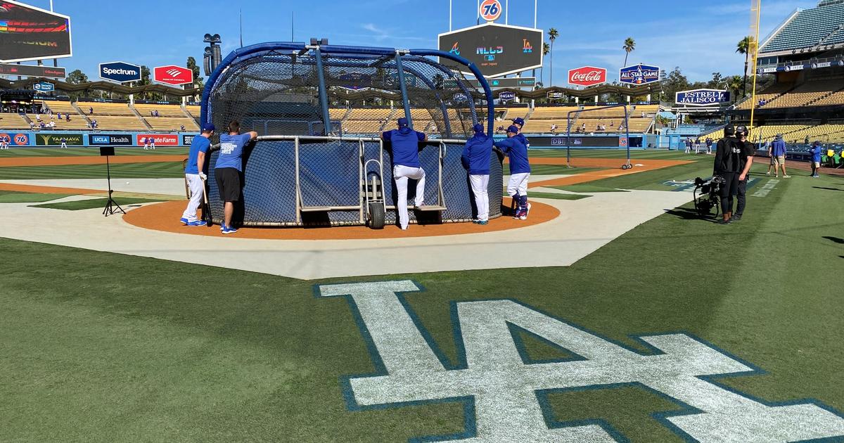 Photos: Dodgers-Braves NLCS Game 4 Pregame