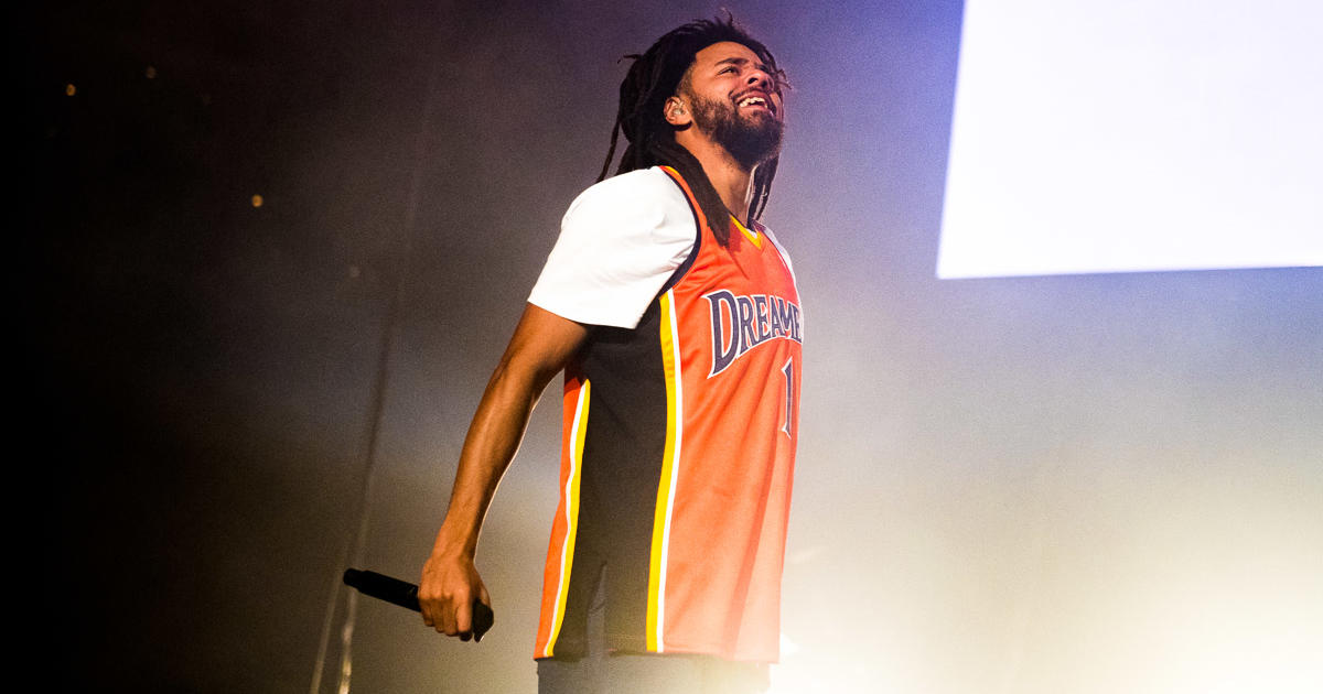J. Cole and 21 Savage hit the court at Oakland Arena
