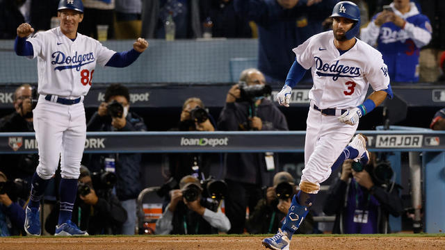 Taylor hits 3 HRs, Dodgers beat Braves 11-2 to extend NLCS