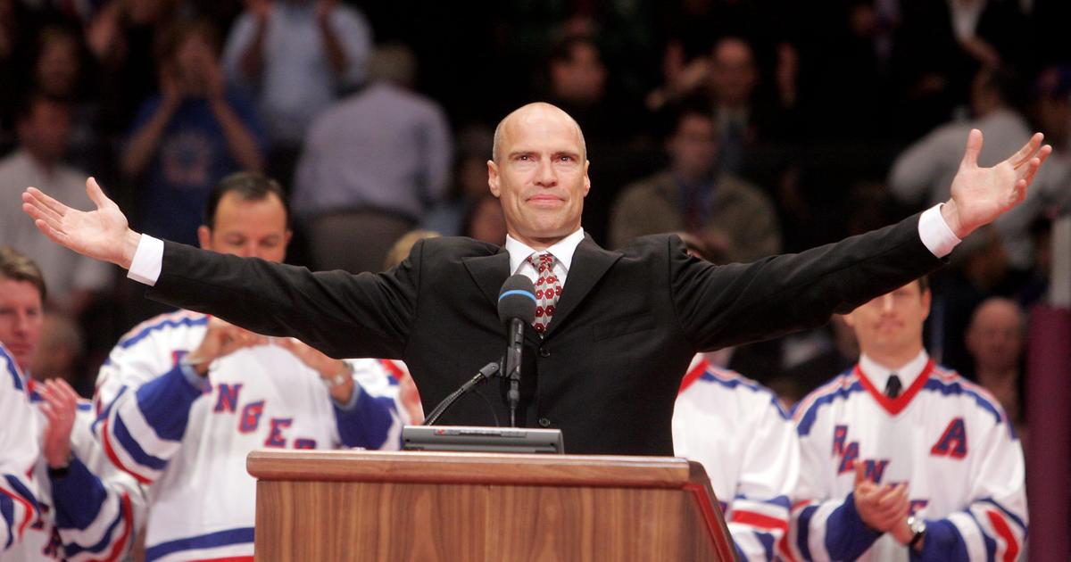 Mark Messier on leadership, Halloween parties, Cup journeys, and TV gig