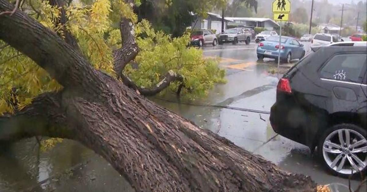 "Bomb Cyclone" Slams The West Coast - CBS News