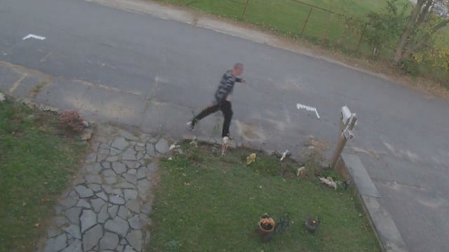 SALISBURY SUSPECT VIDEO_frame_207 (1) 