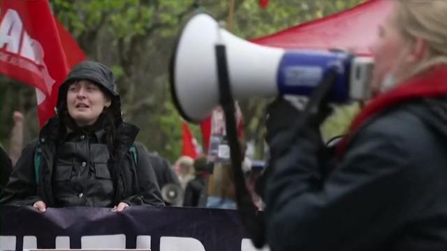 cbsn-fusion-protests-demand-more-action-on-climate-change-thumbnail-831586-640x360.jpg 
