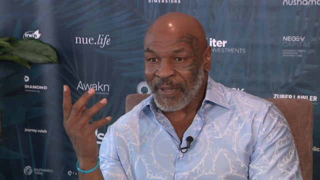 MIKE-TYSON-JOEL-RAW.jpg 