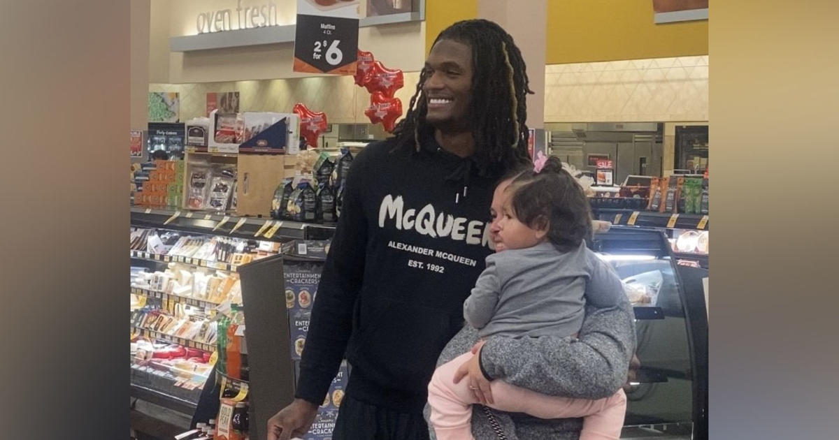 Dallas Cowboys Receiver CeeDee Lamb Gets Into Holiday Spirit