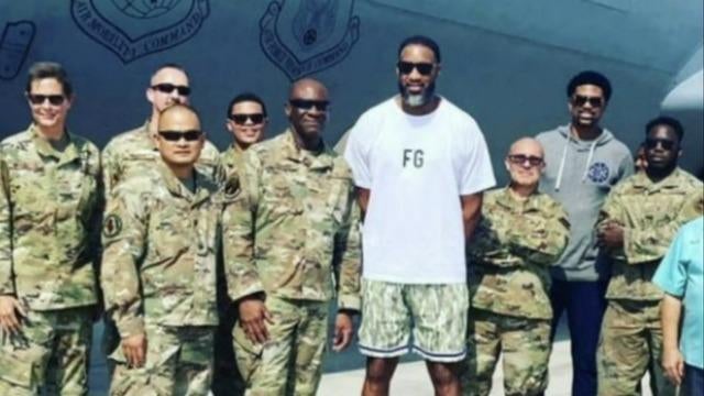 cbsn-fusion-nba-legends-visit-troops-veterans-day-tracy-mcgrady-thumbnail-834415-640x360.jpg 