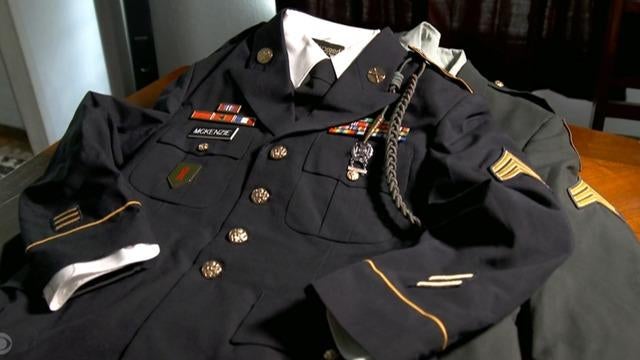 cbsn-fusion-stranger-returns-hope-with-discarded-army-uniform-thumbnail-835493-640x360.jpg 
