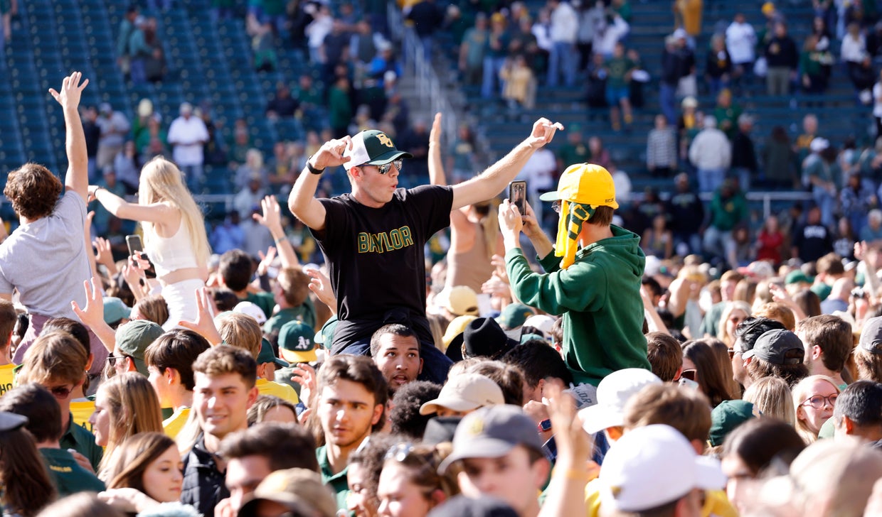 Baylor Fined $25K, Reprimanded By Big 12 For Fans Storming The Field In ...