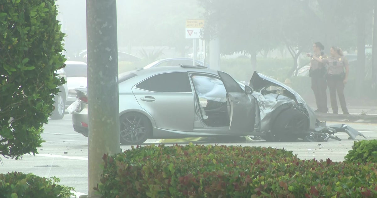 One Person Dead, Another Hurt In Violent Crash In SW Miami-Dade - CBS Miami
