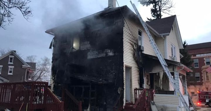 1 Person In Critical Condition, 8 Displaced After Fire In Aurora - CBS ...