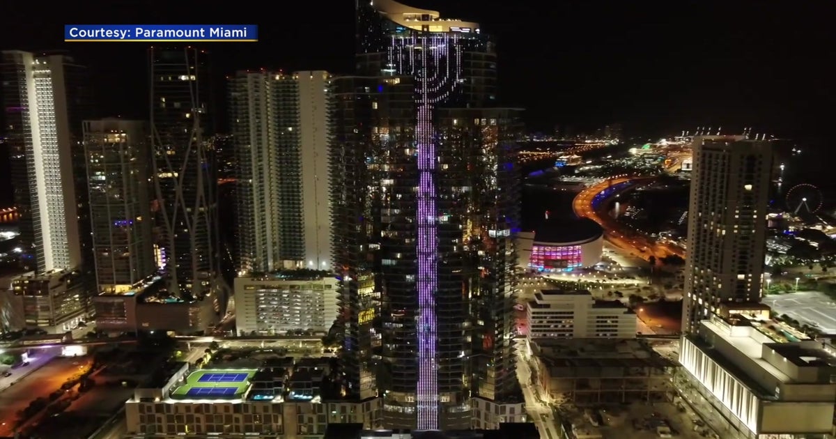 World's Largest Electronic Menorah Lights Up South Florida Skyline