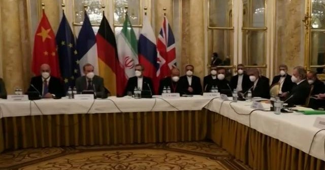 Iran nuclear deal talks resume in Vienna - CBS News