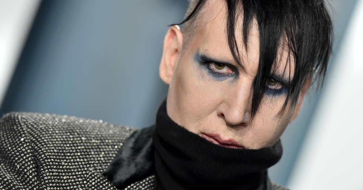 Marilyn Manson pleading no contest to blowing his nose on videographer at New Hampshire concert