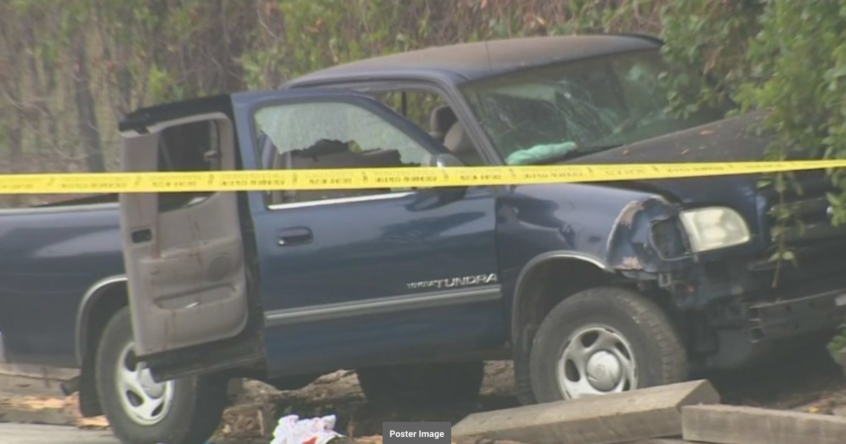 Police Seeking Suspects In North Hollywood Shooting And Crash CBS Los