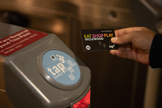 Metro tap card 