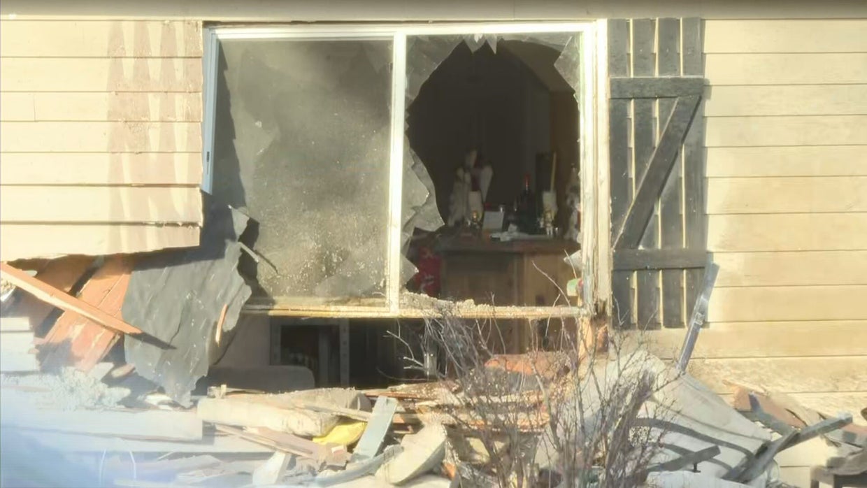 Car into Home Aurora 1 