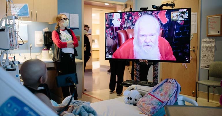 Santa Virtual Visits Benefit Children's Health - CBS Texas