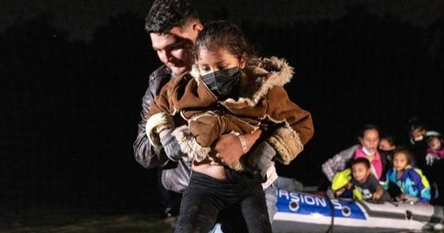 DHS seeks public input to avoid family separation at the border - CBS News