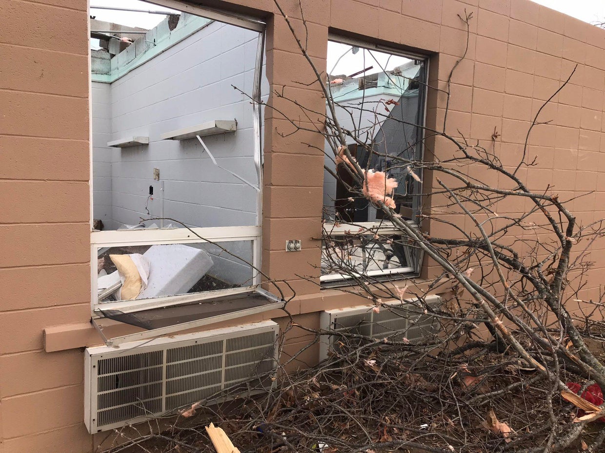Photos Deadly tornadoes leave destruction across Kentucky, Illinois