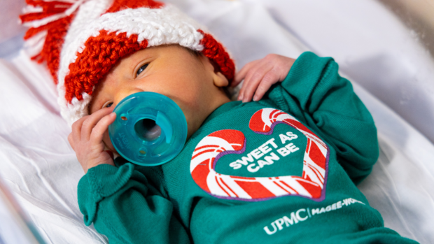 upmc holiday newborns (3) 