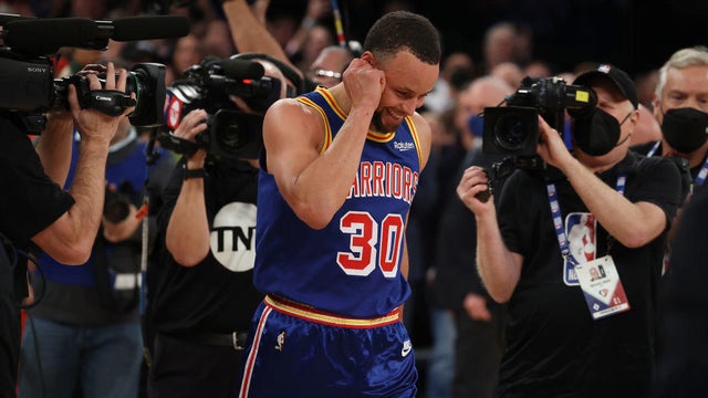 Golden State Warriors v New York Knicks 