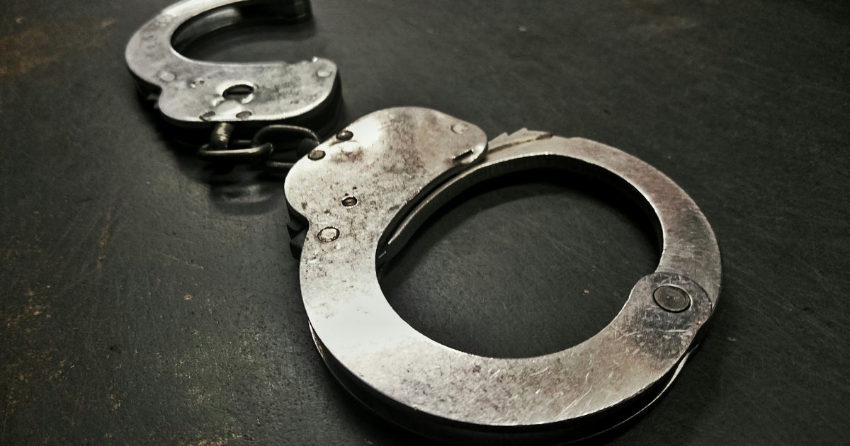 3 teens arrested multiple South Side carjackings, robberies - CBS Chicago