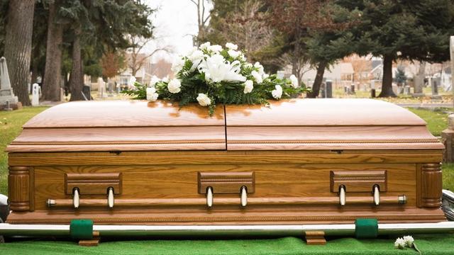 funeral-coffin-generic.jpg 