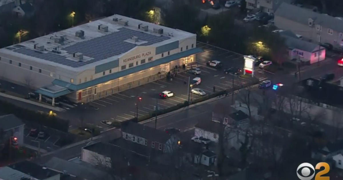 Man Fatally Shot Police Officer Injured In Incident At Keansburg Pharmacy Cbs New York