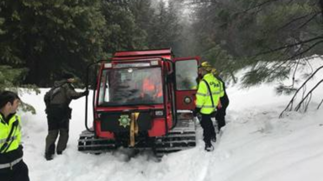 blue-canyon-dozer-snow.png 