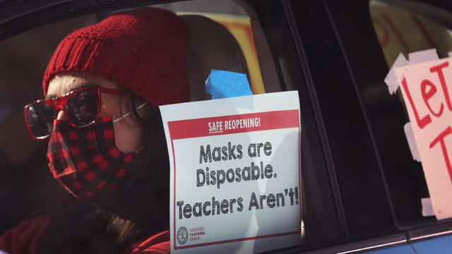 Chicago Teachers Union Organizes A Car Caravan Calling Of Increased Covid Safety Measures In Schools 