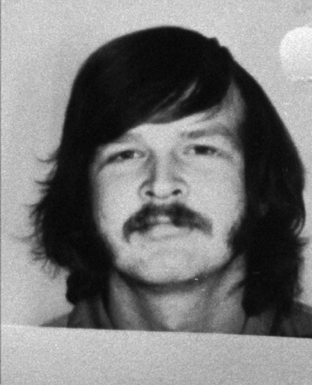 Jeffrey Dahmer and Other Serial Killers Who Were Murdered in Prison - A&E  True Crime