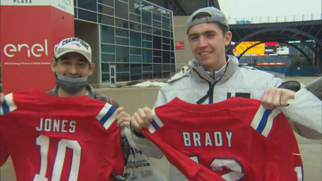 PATRIOTS-FANS-5P-PKG.jpg 