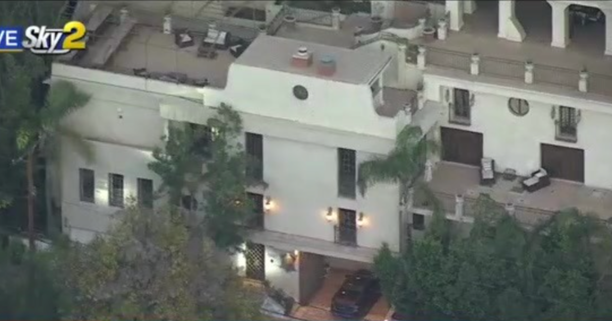 Suspect In Hollywood Hills Barricade That Lasted More Than 6 Hours In ...