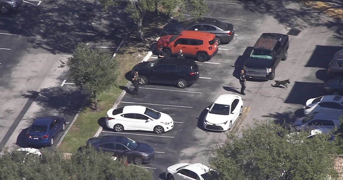 Search On For Man Who Shot Woman At The Landings In Pembroke Pines ...