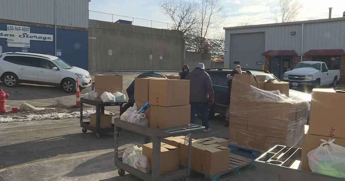 West Suburban Community Pantry Turns To Curbside Pickup Amid Covid 