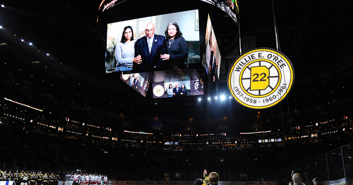 Full Ceremony to Retire Willie O'Ree's No. 22 for the Bruins : r/hockey