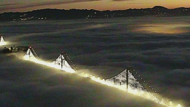 bay-bridge-fog.jpg 