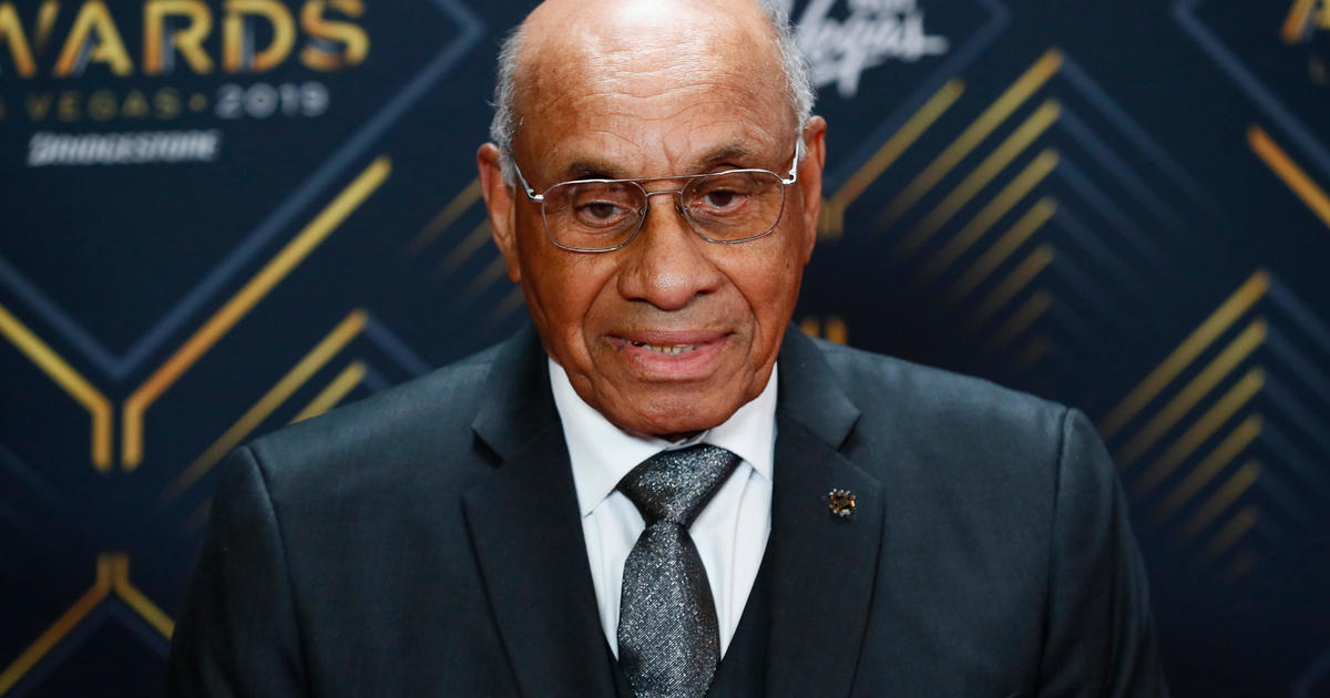 Willie O'Ree's Jersey Number 22 Retired By Bruins - CBS Boston