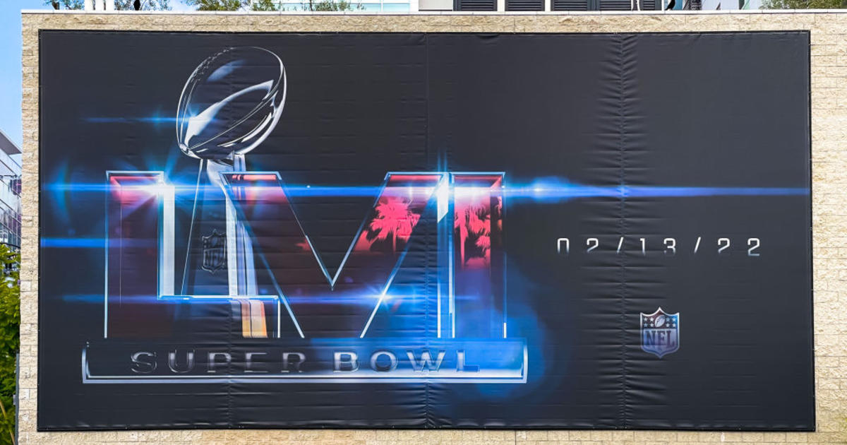 Los Angeles, United States. 02nd Feb, 2022. A billboard promoting the Super  Bowl LVI Experience at