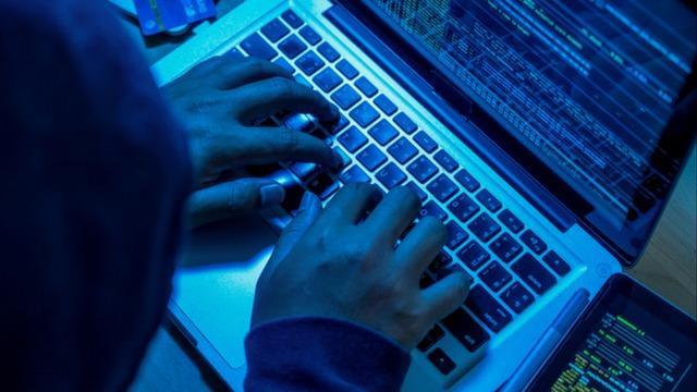 cbsn-fusion-dept-of-homeland-security-warns-russia-could-target-us-with-cyberattacks-thumbnail-881124-640x360.jpg 