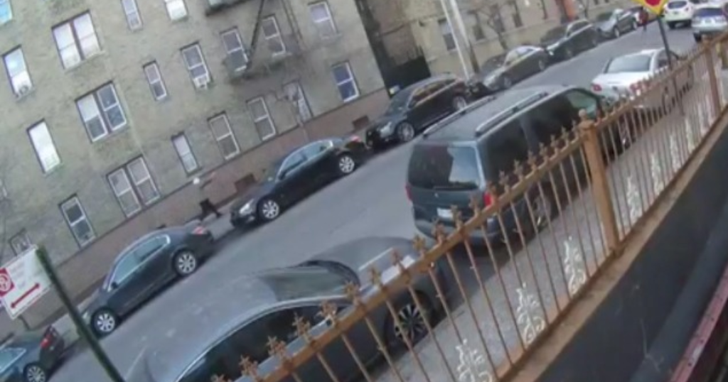Caught On Video: Shots Fired In Broad Daylight On Bronx Street - CBS ...