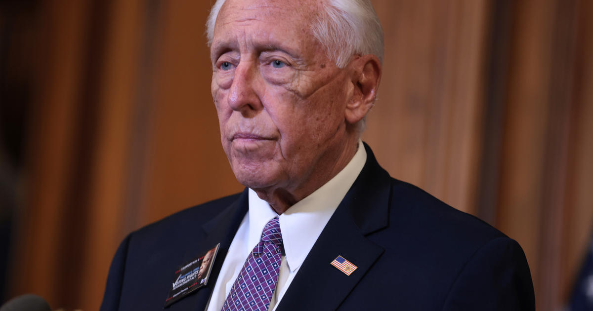 Steny Hoyer faces storm over congressional pay boost - POLITICO