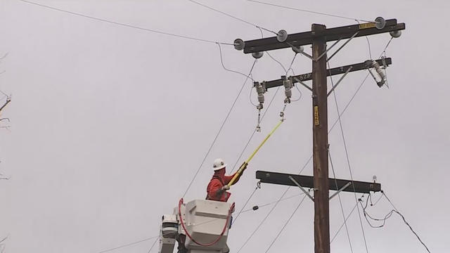 pge-power-line-repair.jpg 