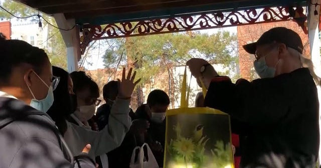 The Uplift: Hope walks and works of art