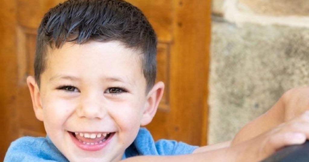 Parents Of 3-Year-Old Jonny Hackett Honoring Late Son With Bags Of ...