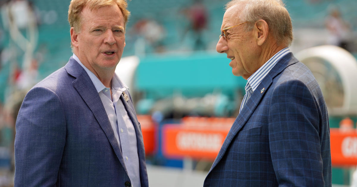 Stampede Blue chats with NFL Commissioner Roger Goodell - Stampede Blue