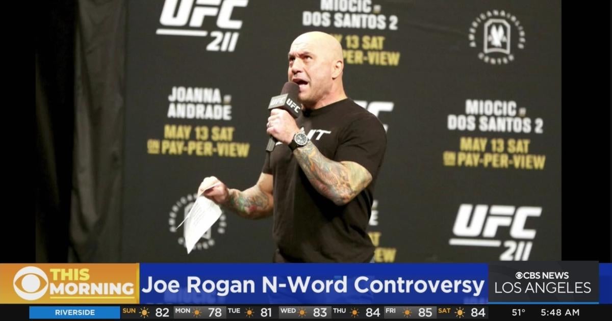 Joe Rogan Issues Public Apology Over Prior Use Of N Word Cbs Los Angeles