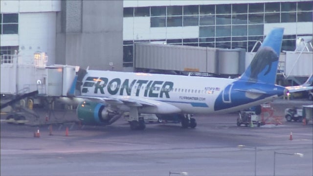 Frontier-airplane-closeup.jpeg 